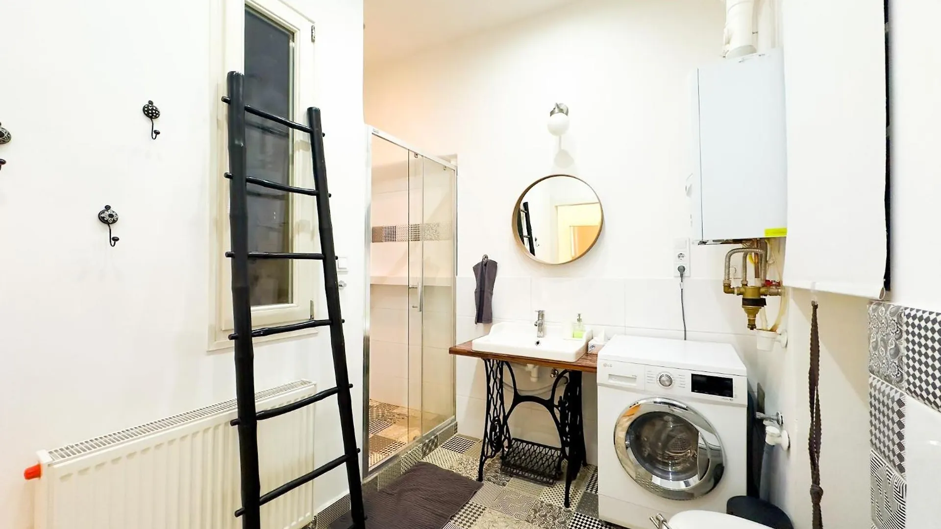 דירה Spacious 4Br Oasis In Central Budapest - Bp Sky